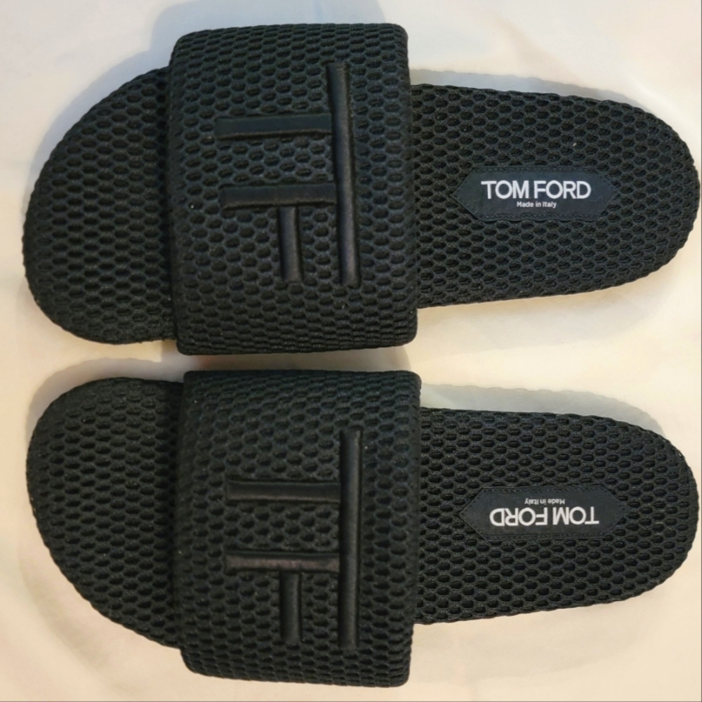 NWOT Tom Ford Harrison logo-embroidered mesh slides
